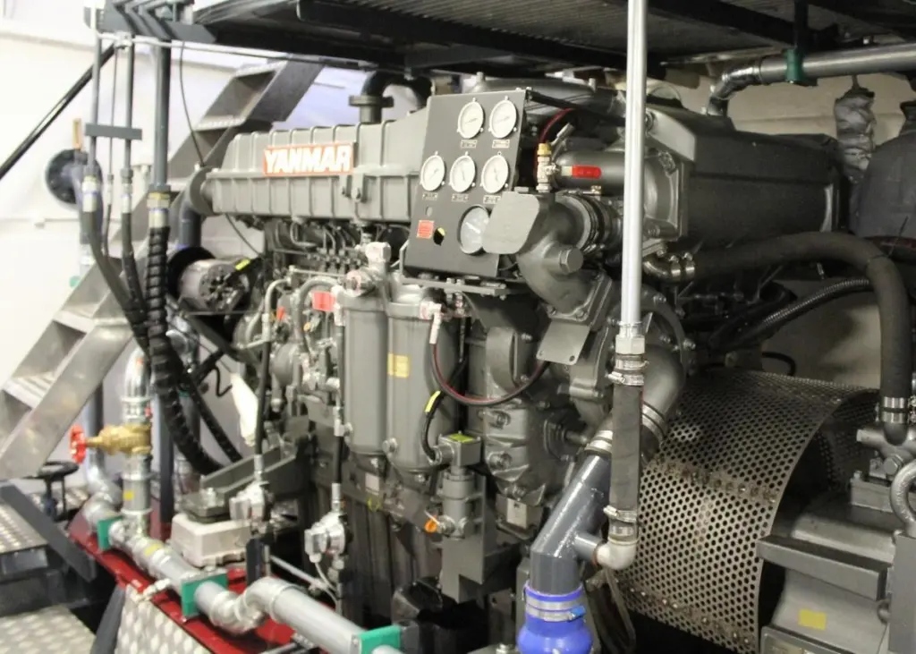 The engines installed are the direct-injection 6AYM-WET