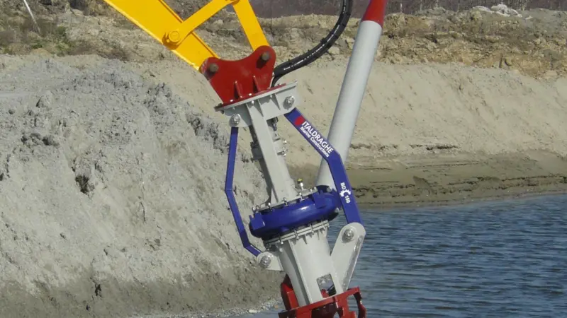 00_52540_MJJAN18Dredging-Goodchild