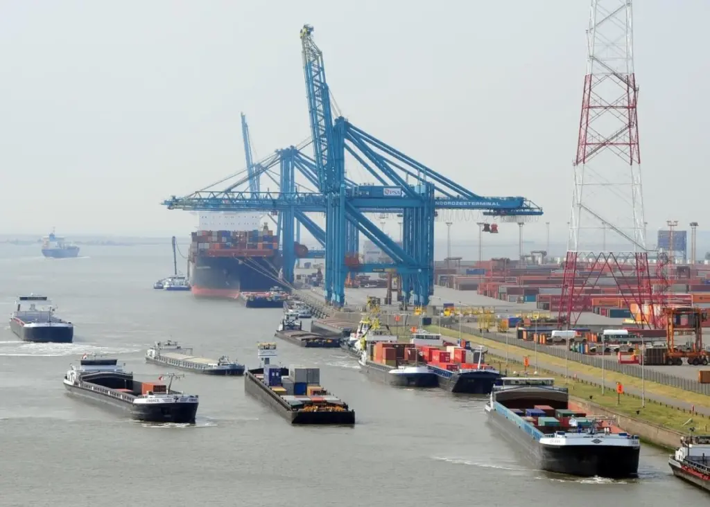 The increasing volume of barge freight has led to a greater demand for holding berths