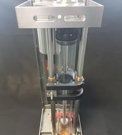 The design is based around the industry standard multiple (multi) corer