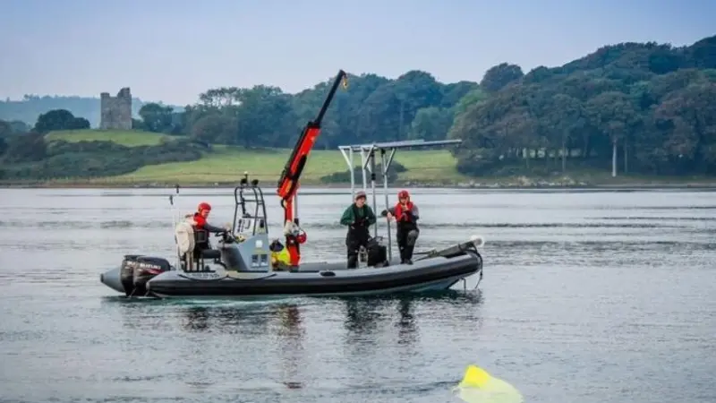 Minesto's Deep Green devices describe a figure-of-8 course through the water generating increased flow through an onboard turbine