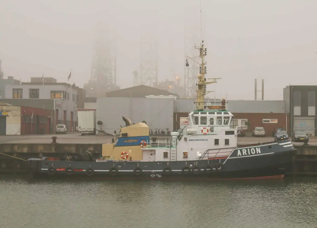 Iskes' tug 'Arion' is now operating at Lubeck Travemunde (Peter Barker)