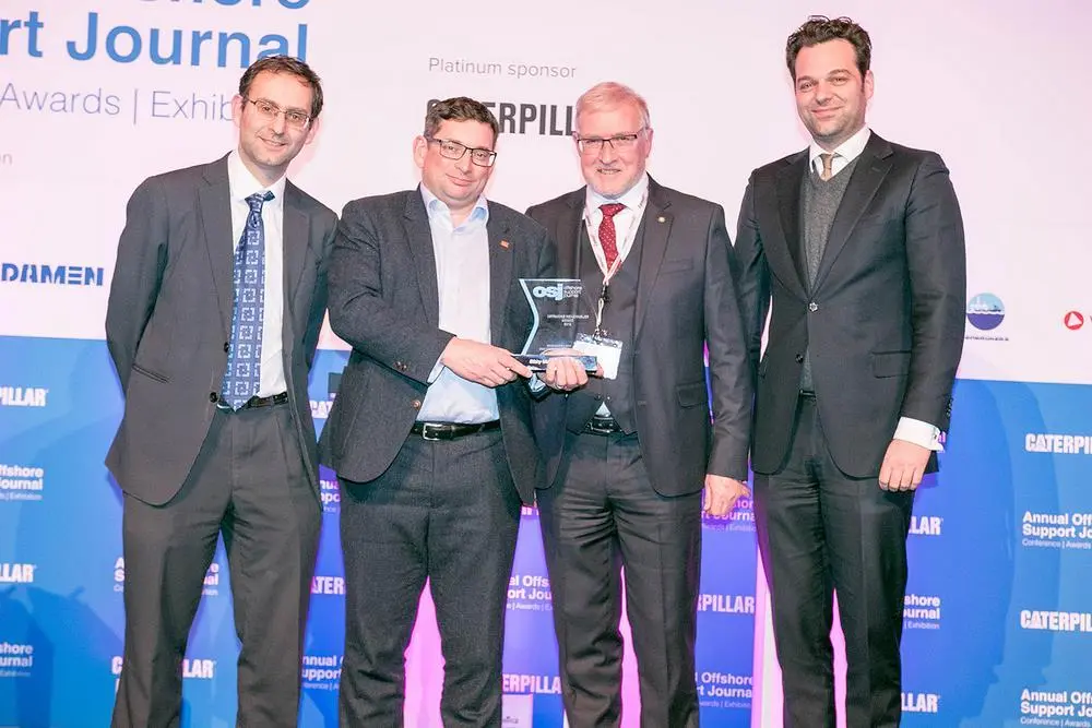 00_52713_Bibby-Wavemaster-1-wins-OSJ-Offshore-Renewables-Award_lowres