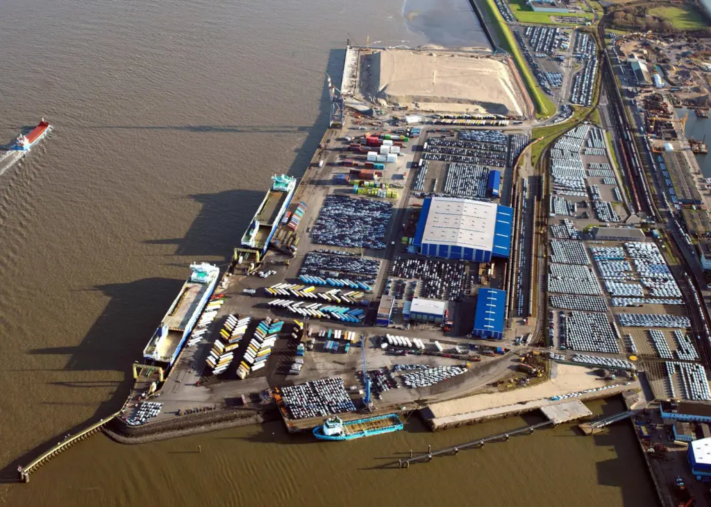 Elbe offshore hub Cuxport (Photo Cuxport)