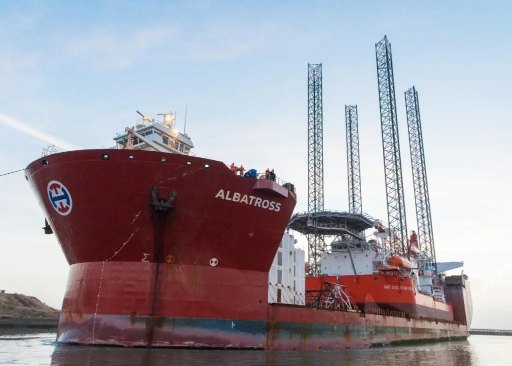 Albatross is a 34,700 tonne heavy transport vessel