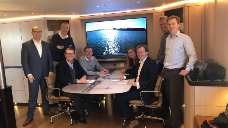 The JV was signed aboard the training Rotortug 'RT Borkum' (Kotug)