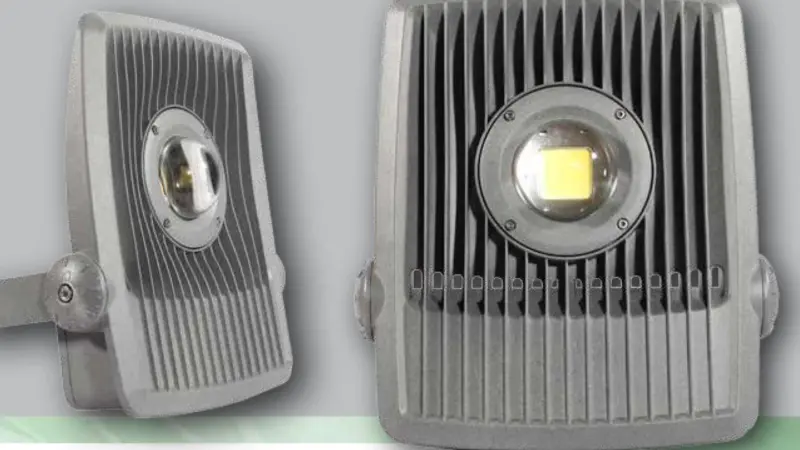 E-LED's 80W floodlight gives out 10,400 lumens