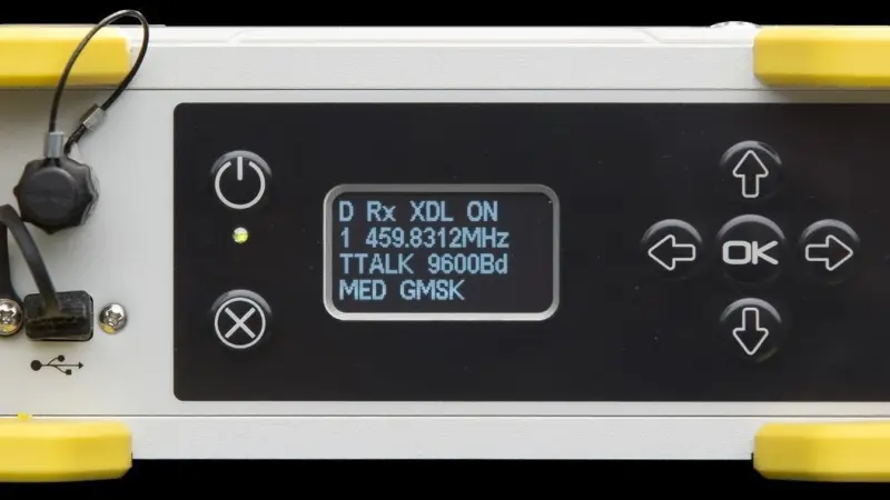The MPS865 adds new features to improve usability in a congested marine construction site