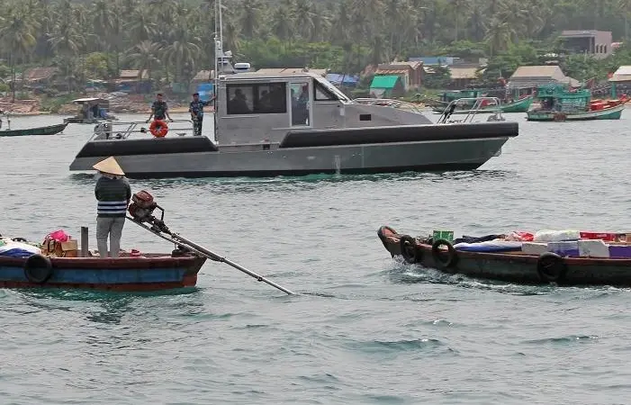 Metal Shark 45-foot Defiant