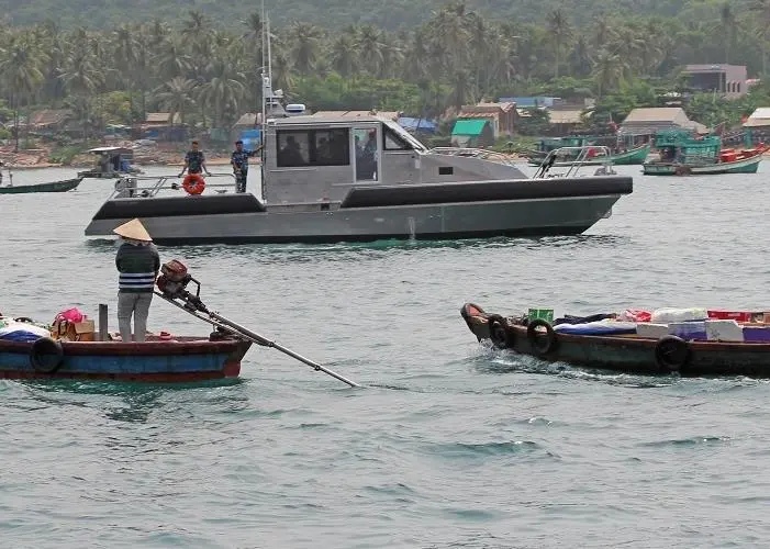 Metal Shark 45-foot Defiant