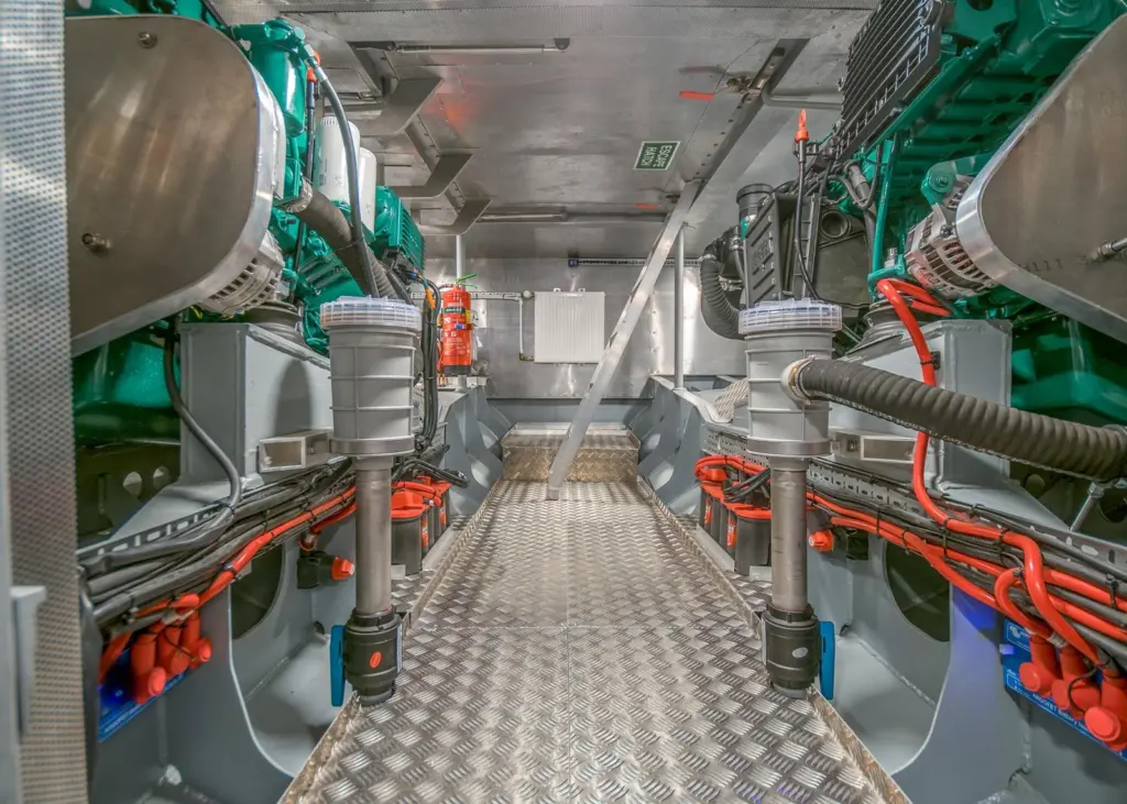 Volvo Penta D6 engines for new boat