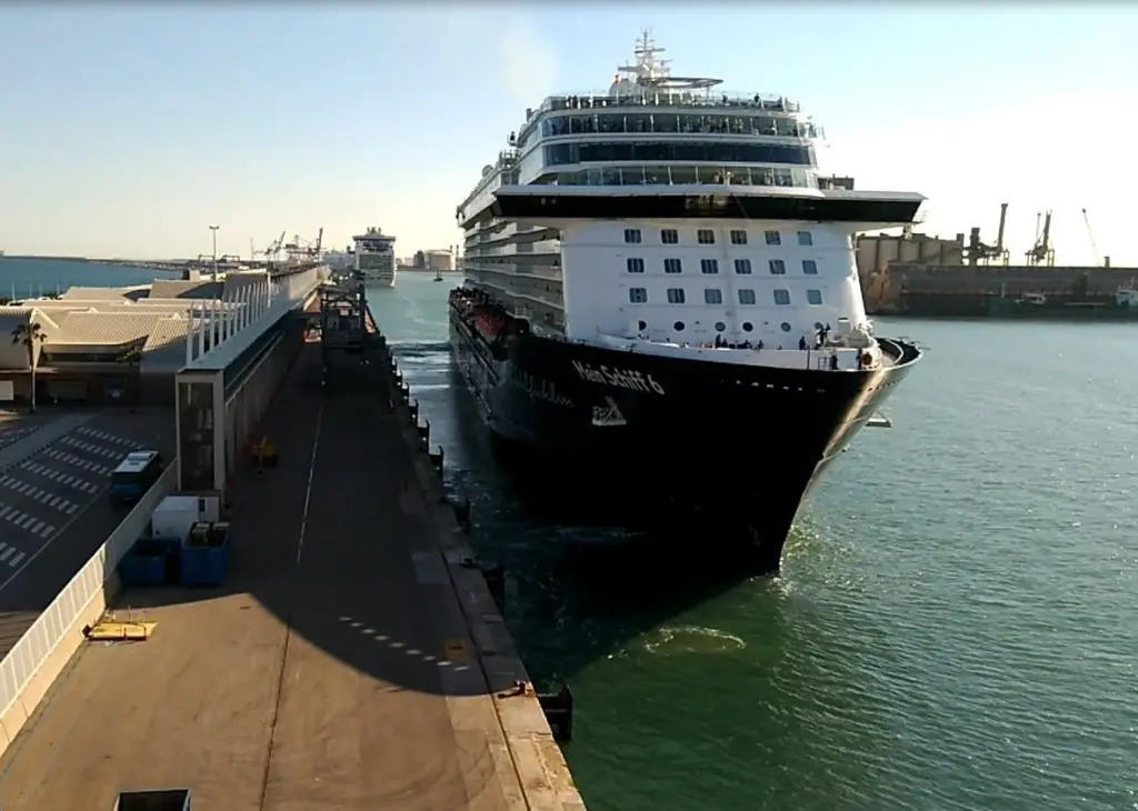 Still from vídeo of 'Mein Schiff 6' air testing 17 April 2018 in Barcelona