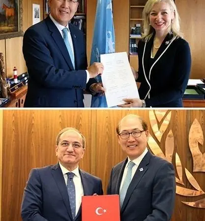 Instruments of Ratification handovers for Turkey and Canada took place at IMO headquarters in London