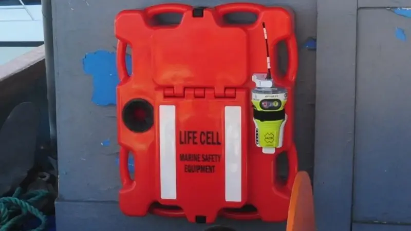 Life Cell is like combining a life ring and a ditch kit in one device