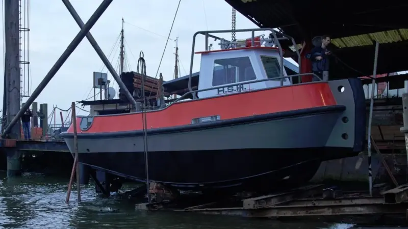 'Lutt Deern 54'- this tug has had the film successfully applied