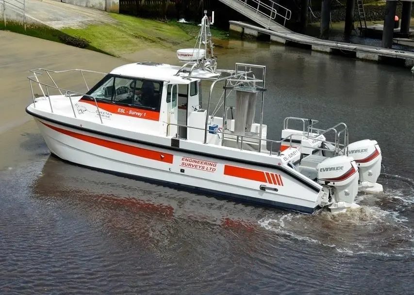 Cheetah’s shallow draught of 0.5m allows complex surveys to be carried out in rapid flow shallow water zones with minimal crew