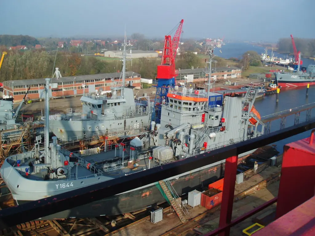 Elsflether Werft is expanding downstream
