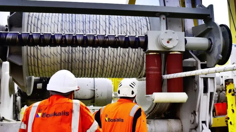 Lankhorst assisted Boskalis with onboard installation of the Lanko force ropes