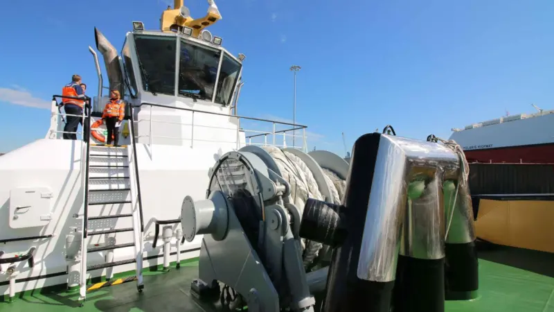 A standard DMC winch and substantial staple is fitted forward (Peter Barker)