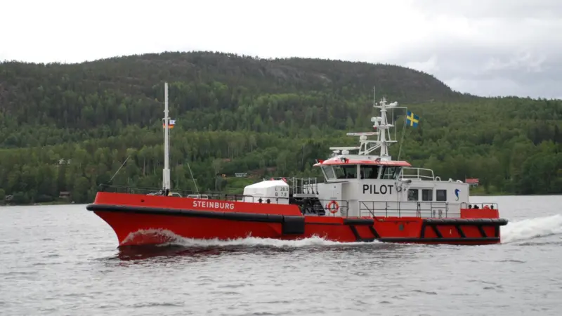 Steinburg completes punchy new Elbe pilot duo