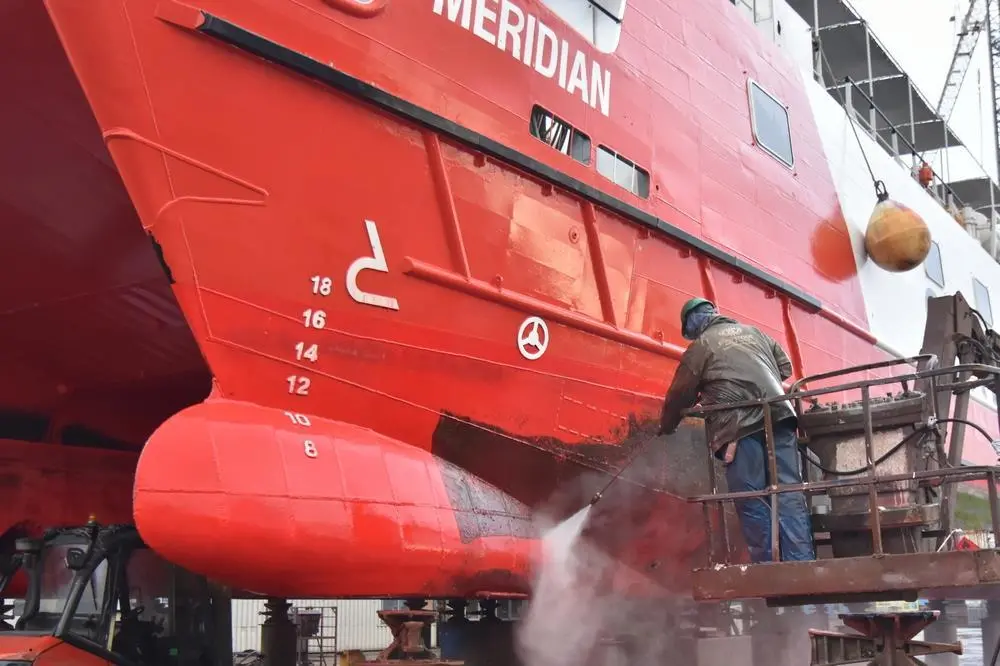 00_53641_Fugro-Mercator-at-Damen-Shiprepair-Harlingen-3_lowres