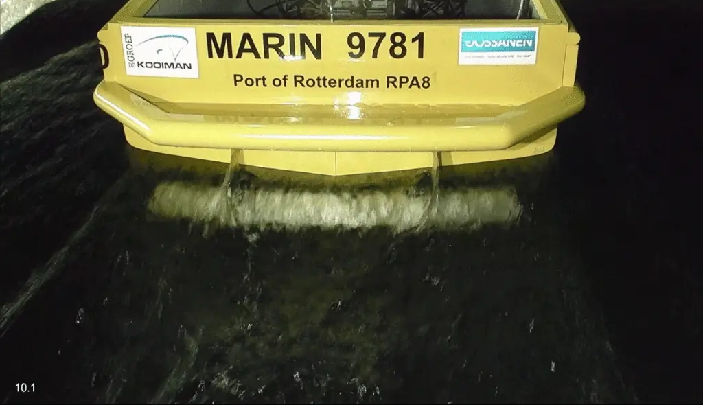 Tank tests at Marin on RPA-8 showed reduced wake with the Hull Vane at 20km/h. Image: Hull Vane