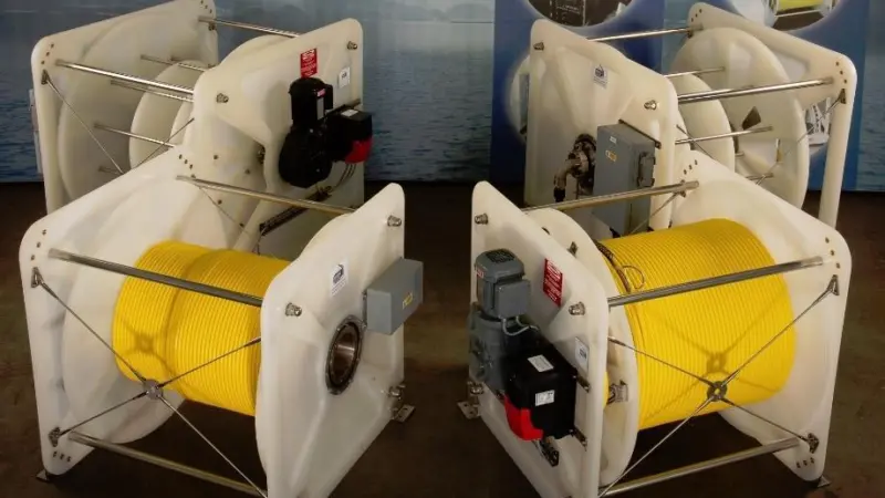 The Mk8 is unique in its ability to provide operators of small and medium sized ROVs up to 1100m of tether storage