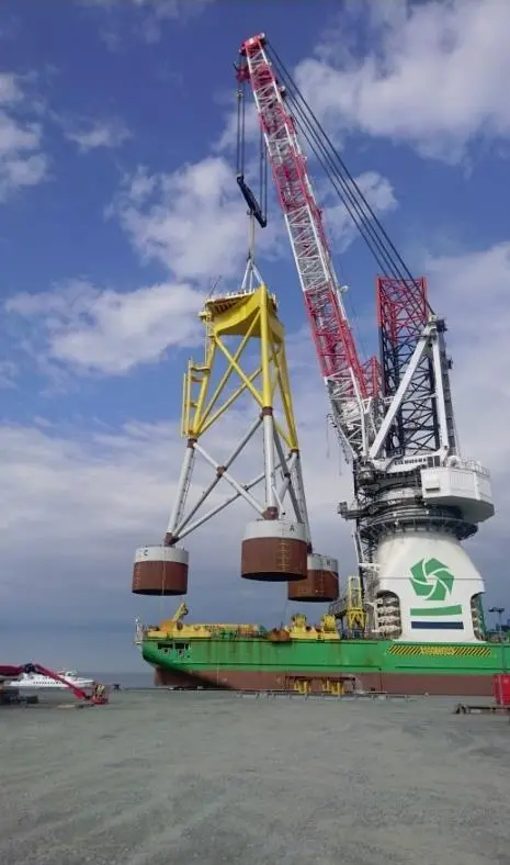 The three-legged foundations measure more than 50 metres in height and weigh 950 tons (Photo: NGI)