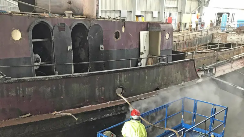 SMS has invested in an ultra-high pressure (UHP) blasting unit Photo: SMS