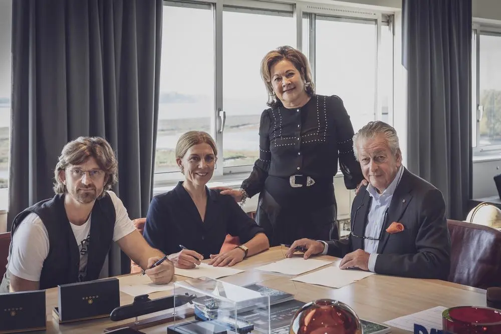 00_53988_Contract-signing-Damen-and-NDT_lowres