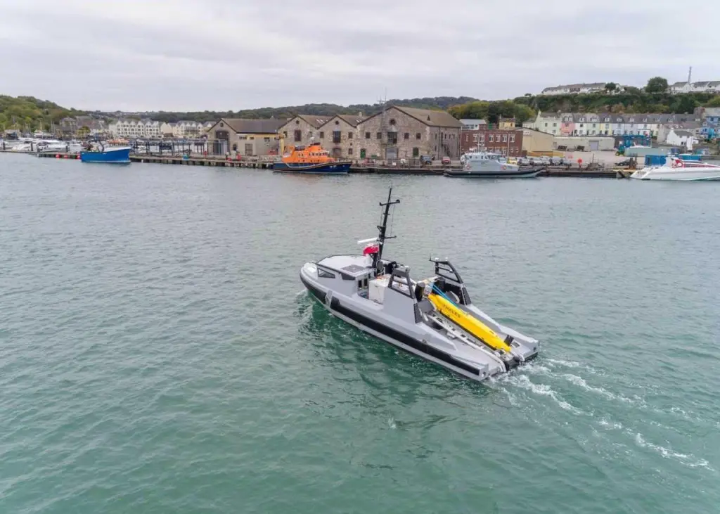 The Thales Boat Zero vessel approaches the new facility at Turnchapel for the first time Photo: Shaun Roster Photography