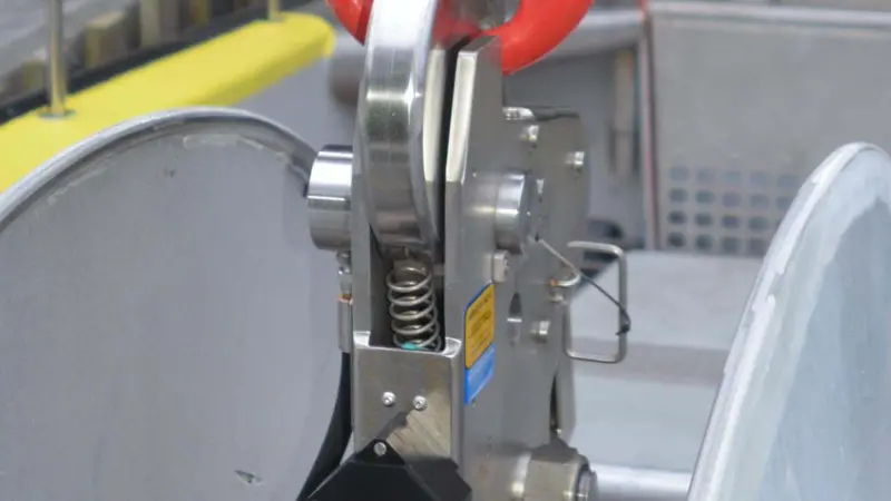 A Henriksen hook such as the one pictured fitted with LiftView, can now be inspected by its owner Photo: Henriksen