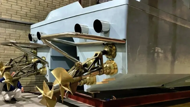 Frank Kowalski describes the France Helices drives as "engineering works of art"