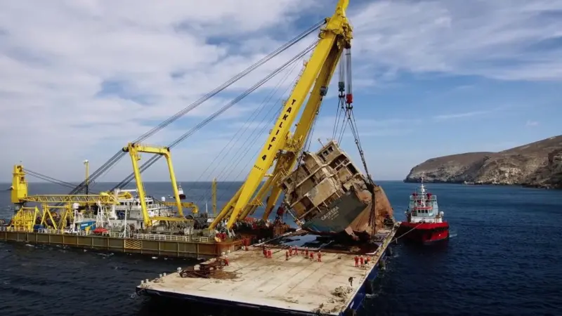Smit has an impressive track record for salvage and wreck removal (Smit)
