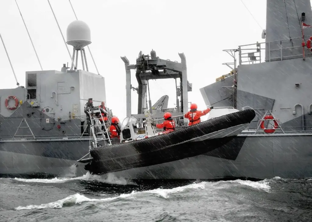 In higher sea states, boats need to be hoisted clear of the water quickly enough to avoid being lifted by the next wave (Photo: Vestdavit)