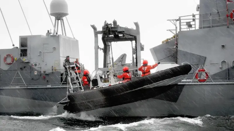 In higher sea states, boats need to be hoisted clear of the water quickly enough to avoid being lifted by the next wave (Photo: Vestdavit)
