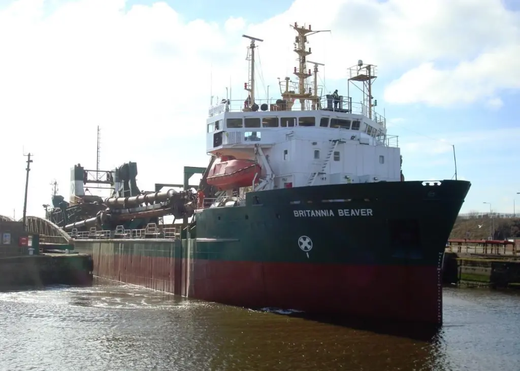 Royston has competed engine overhaul work on the Britannia Aggregates’ Britannia Beaver