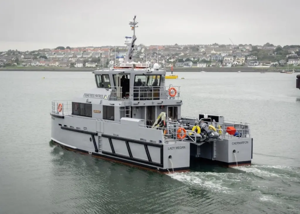 Lady Megan is powered by a pair of Caterpillar C18 main engines, each producing 651kW @ 2200 rpm