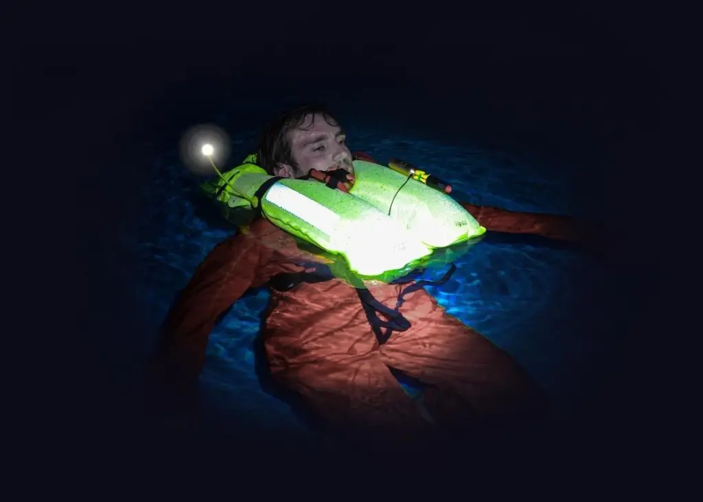Spinlock DURO lifejacket with new GlowSpot bladder