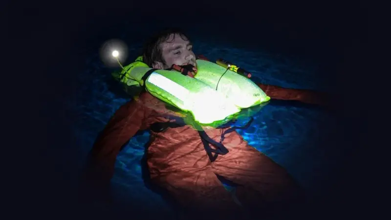 Spinlock DURO lifejacket with new GlowSpot bladder