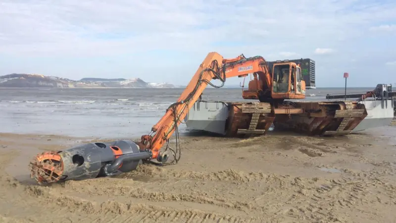 amphibious excavator