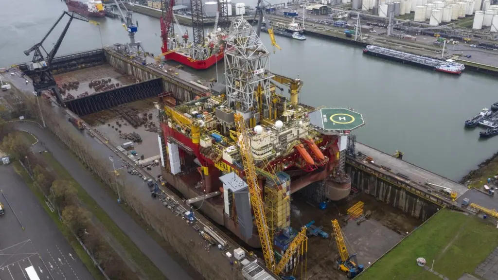 00_54700_Stena-Don-at-Damen-Verolme-Rotterdam-2_lowres