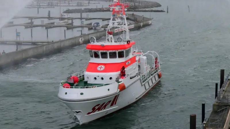 Already in service:Hamburg 28m Class twin Berlin