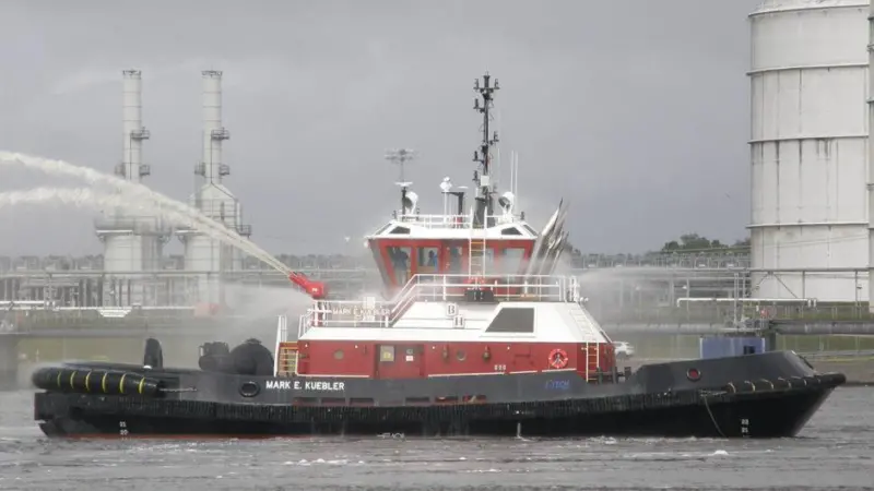 'Mark E.Kuebler' is a Z-Tech design based on a RAstar sponsoned hull form (RAL)