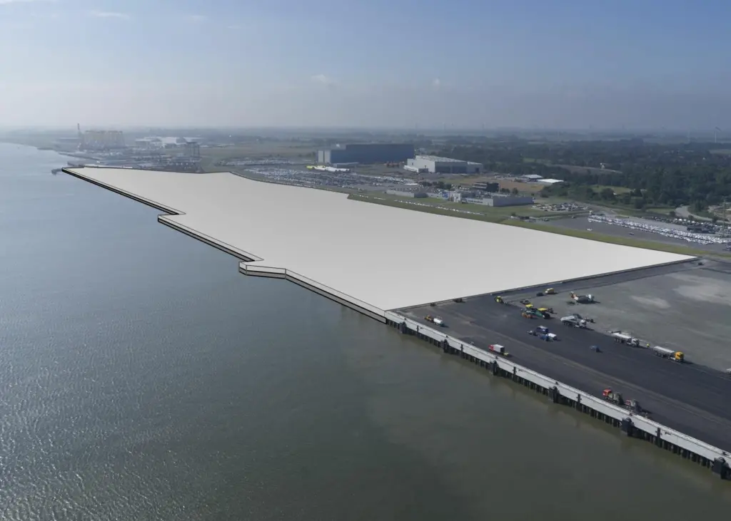 Cuxhaven wants to fill this berth gap on the Elbe