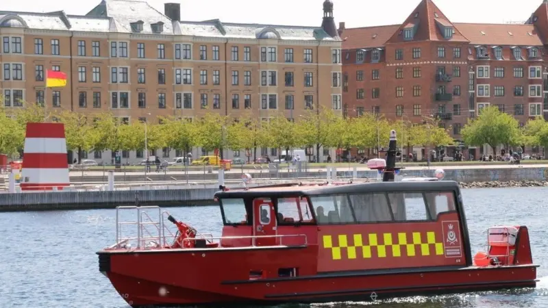 HBR1 can be accessed from both the bow and stern