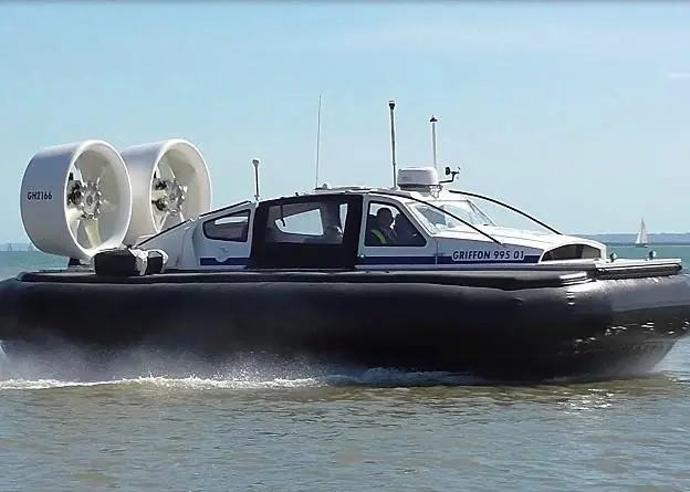 Griffon 995ED hovercraft