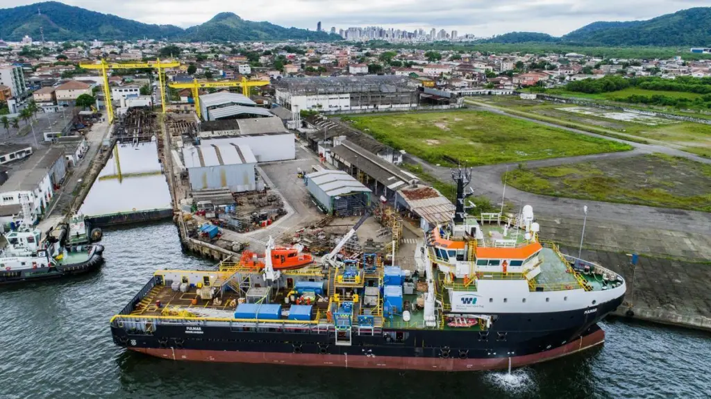 00_55045_Damen-and-Wilson-Sons-complete-shallow-dive-support-vessel-conversion-in-Brazil_lowres
