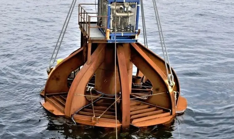 Universal Foundation kicks off suction bucket trials