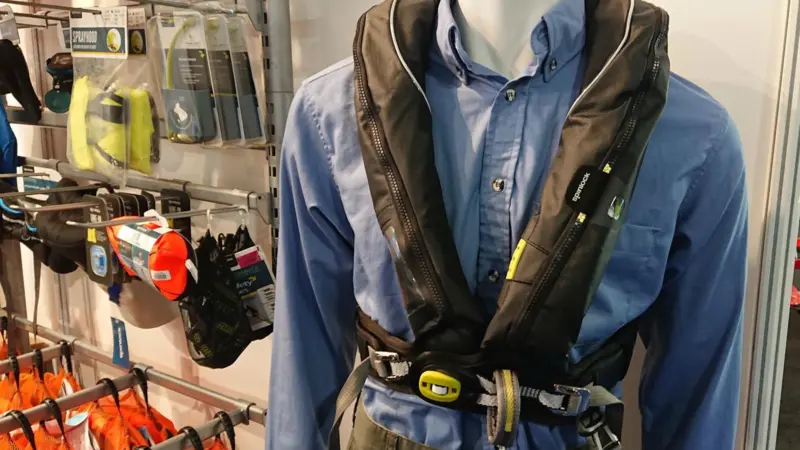 DURO+ lifejacket